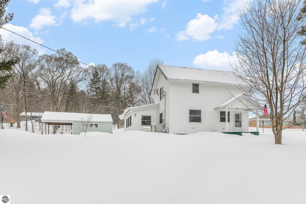 Image 27 of property listing at 111 W Forest Home Avenue, Bellaire, MI 49615