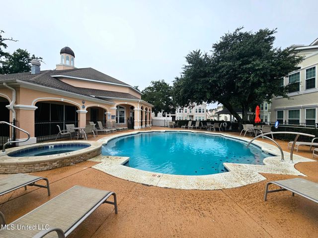 2252 Beach Drive, 701, Gulfport, MS 39507