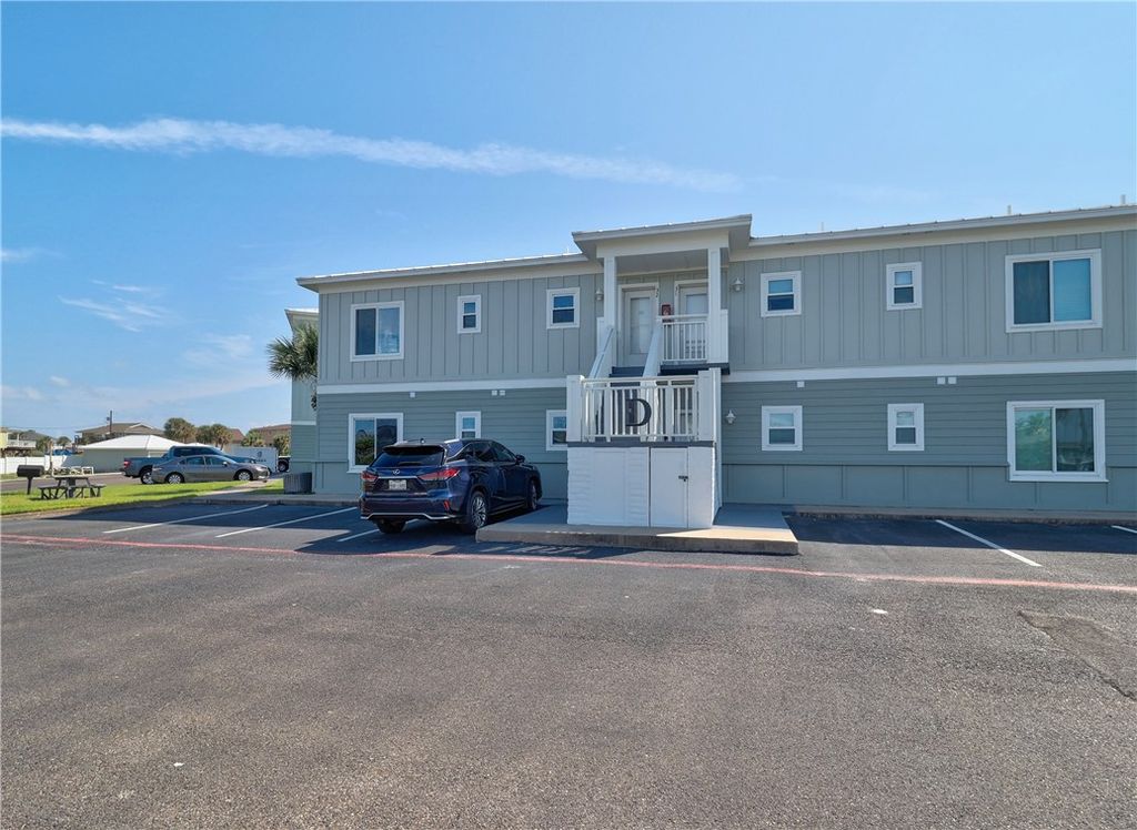 1107 Eleventh St 32, Port Aransas, TX 78373 — photo 2