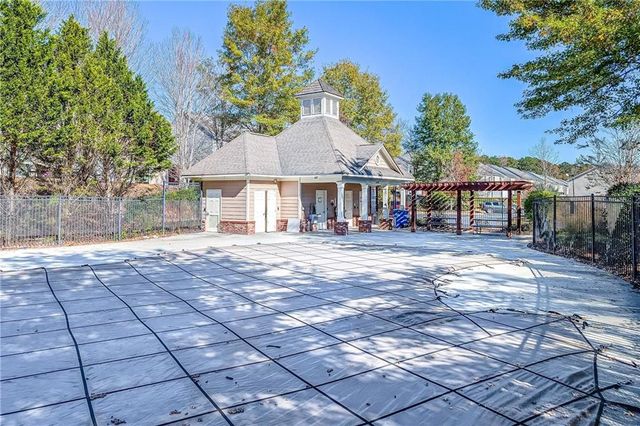 2272 Bigwood Trail, Atlanta, GA 30349