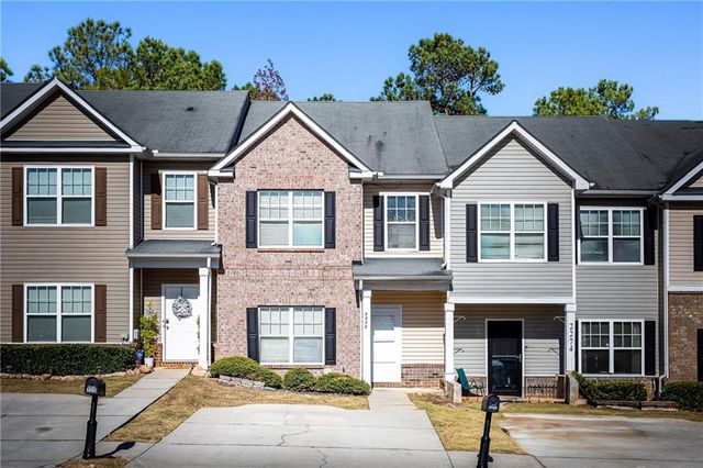 2272 Bigwood Trail, Atlanta, GA 30349