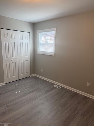 26653 Hill Avenue, Warren, MI 48091