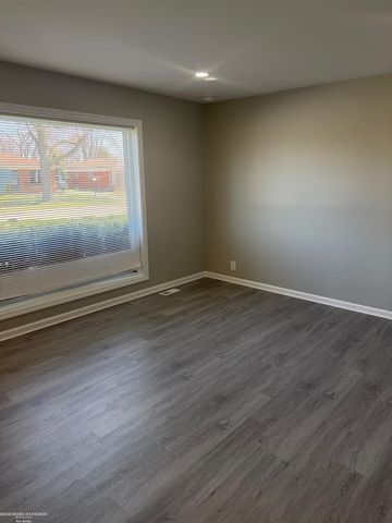 26653 Hill Avenue, Warren, MI 48091