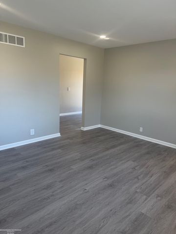 26653 Hill Avenue, Warren, MI 48091