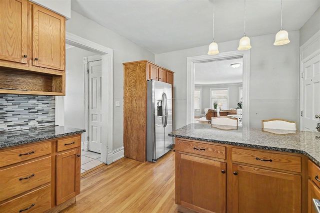 327 Henry Avenue, Grand Rapids, MI 49503