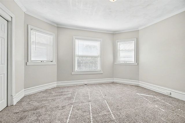 327 Henry Avenue, Grand Rapids, MI 49503