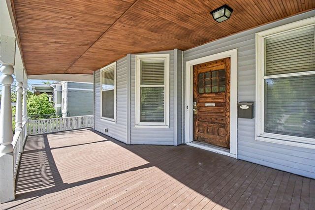 327 Henry Avenue, Grand Rapids, MI 49503