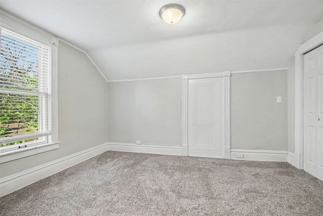 327 Henry Avenue, Grand Rapids, MI 49503
