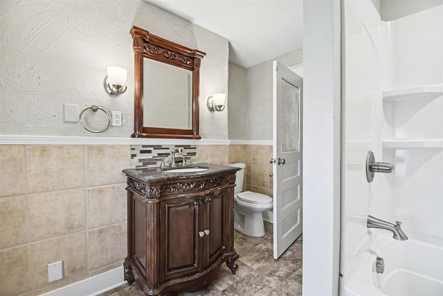 327 Henry Avenue, Grand Rapids, MI 49503