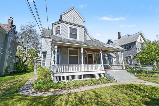 327 Henry Avenue, Grand Rapids, MI 49503