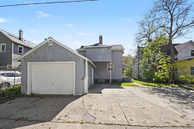 327 Henry Avenue, Grand Rapids, MI 49503