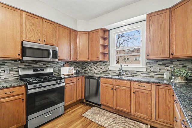 327 Henry Avenue, Grand Rapids, MI 49503