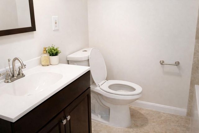 1112 CASTLEHAVEN CT, Capitol Heights, MD 20743