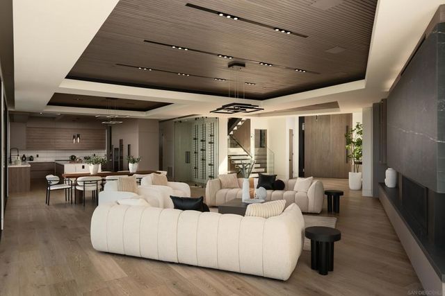 6627 Muirlands Dr, La Jolla, CA 92037