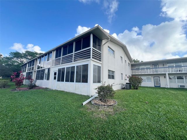 244 Farnham K 244, Deerfield Beach, FL 33442