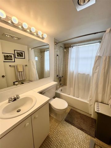 244 Farnham K 244, Deerfield Beach, FL 33442