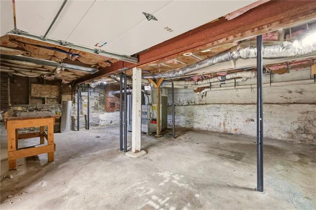 65 Dockside Drive, Lake Tapawingo, MO 64015