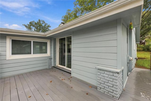 65 Dockside Drive, Lake Tapawingo, MO 64015