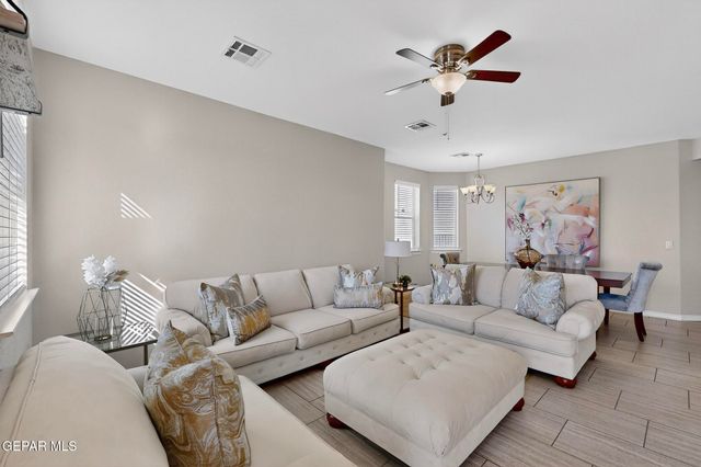 2178 Enchanted Crest Dr, El Paso, TX 79911