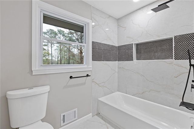 2224 Hudson Drive SW, Lilburn, GA 30047