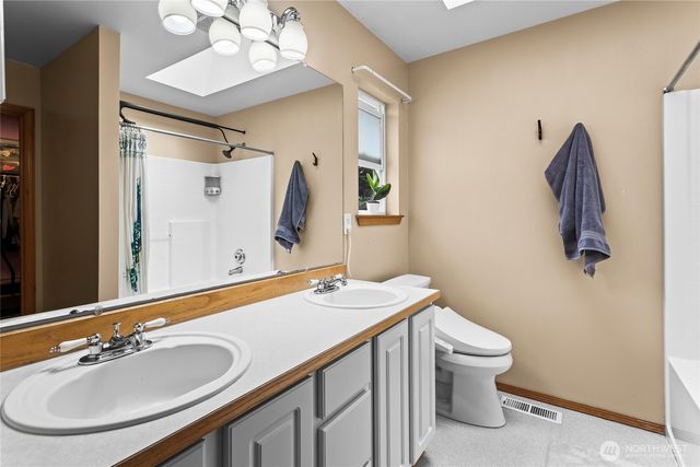 2279 Palisade Blvd, Dupont, WA 98327