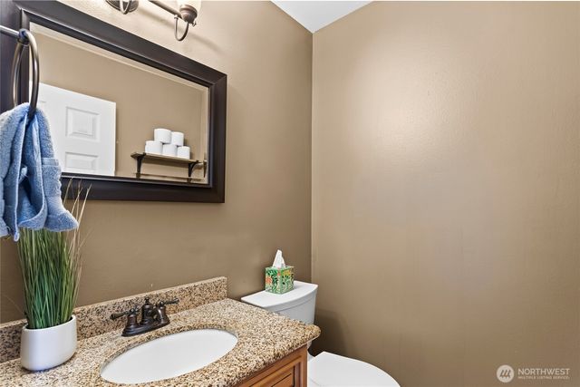 2279 Palisade Blvd, Dupont, WA 98327