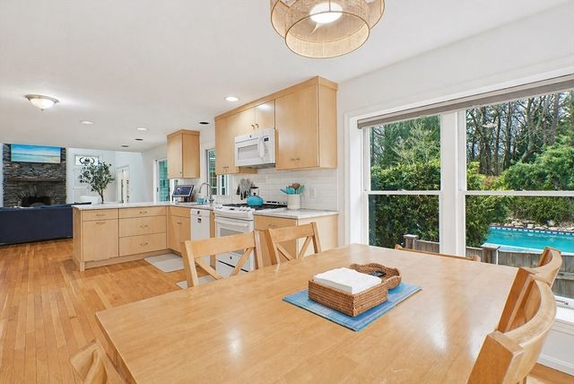 70 Randall St, Easton, MA 02356