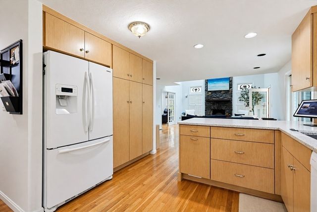 70 Randall St, Easton, MA 02356