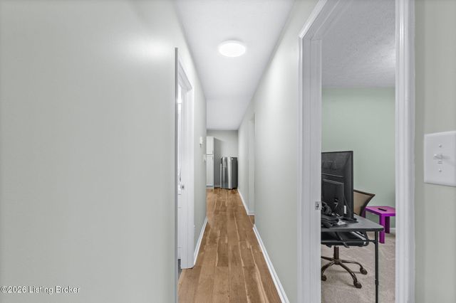 510 Jennymac Dr, Louisville, KY 40229