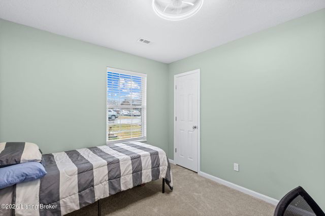 510 Jennymac Dr, Louisville, KY 40229