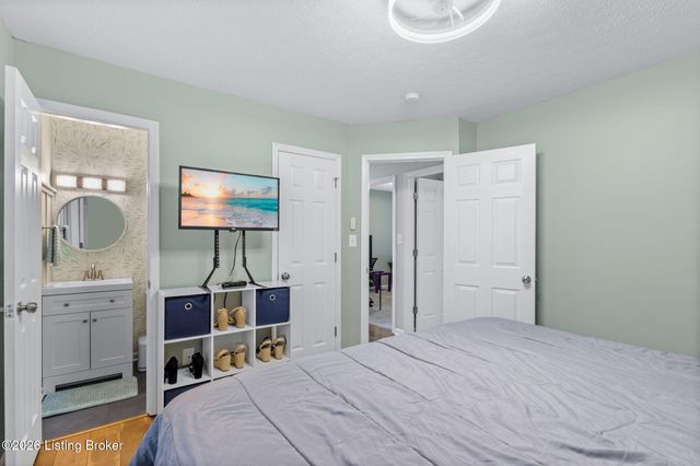 510 Jennymac Dr, Louisville, KY 40229