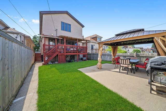 2231 N 72nd Court, Elmwood Park, IL 60707