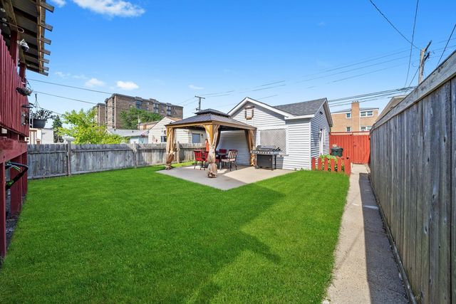 2231 N 72nd Court, Elmwood Park, IL 60707