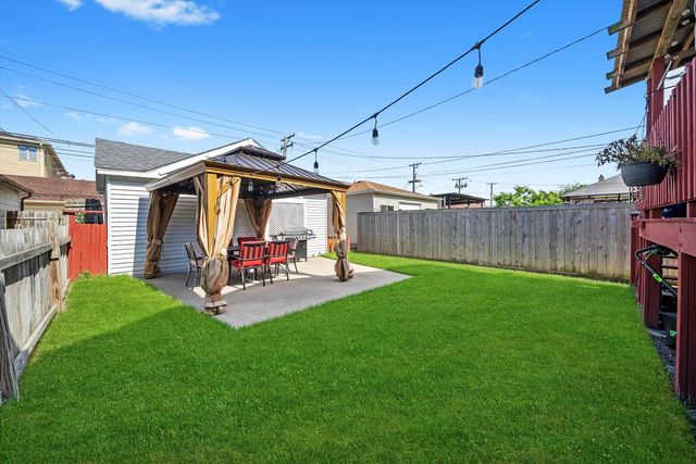 2231 N 72nd Court, Elmwood Park, IL 60707