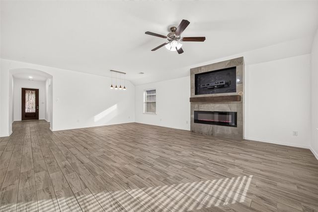 19711 Lakeside Pointe, Richmond, TX 77407