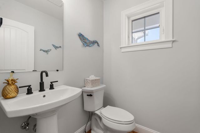 36 Rosewood Circle, Mashpee, MA 02649