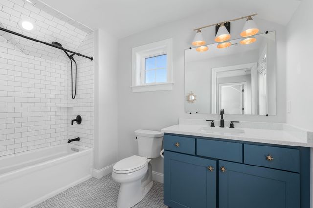 36 Rosewood Circle, Mashpee, MA 02649