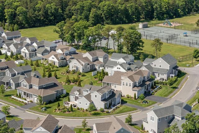 36 Rosewood Circle, Mashpee, MA 02649