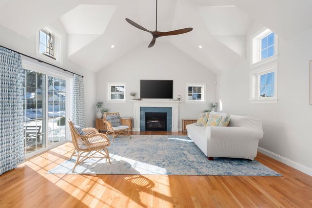 36 Rosewood Circle, Mashpee, MA 02649