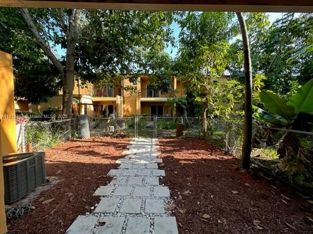 5954 NW 25th Ct 217, Sunrise, FL 33313