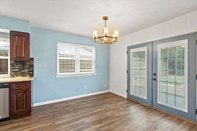 615 Bocowood Circle, Euless, TX 76039