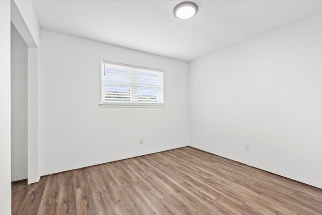 615 Bocowood Circle, Euless, TX 76039