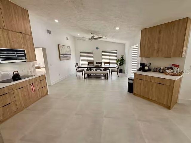 4760 CAMPHOR AVENUE, Sarasota, FL 34231