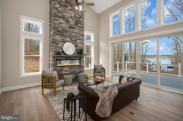 2 OLD HOUSE, Bumpass, VA 23024