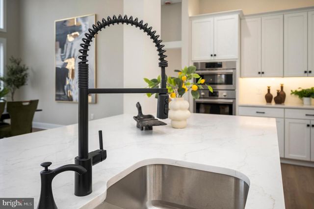 2 OLD HOUSE, Bumpass, VA 23024