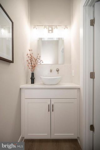 2 OLD HOUSE, Bumpass, VA 23024