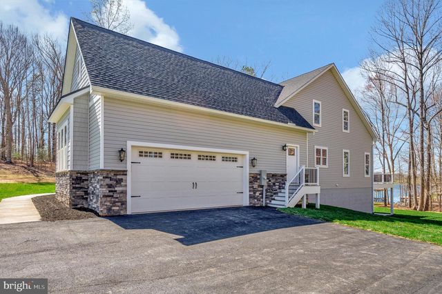 2 OLD HOUSE, Bumpass, VA 23024