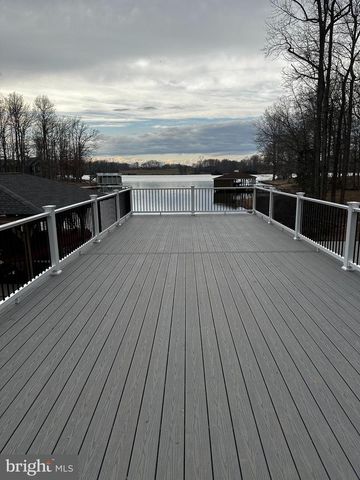 2 OLD HOUSE, Bumpass, VA 23024