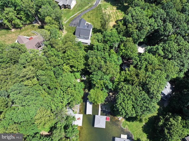 2 OLD HOUSE, Bumpass, VA 23024