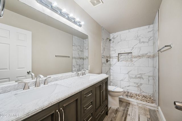 210 E Jasper Court, Gilbert, AZ 85296